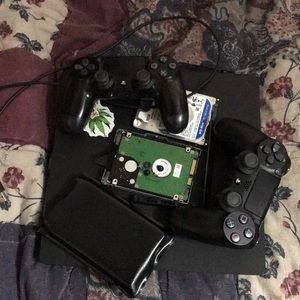 2 controller 2hard drives and one usb drive